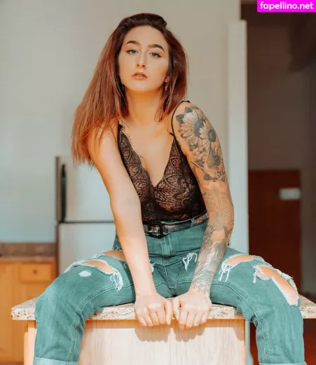 Italchicc OnlyFans Thumbnail #MMEgJyfdew