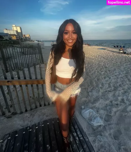Italia Bradley OnlyFans Thumbnail #e6zTV6SDta