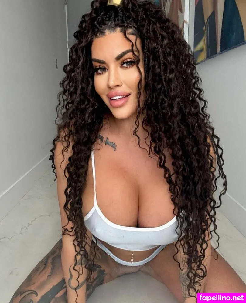 italia_kash, toochi_kash Nude Leaked OnlyFans Photo #SZKZkQ9USB