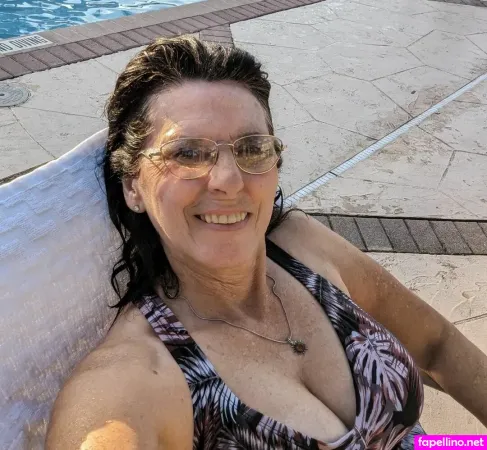 Italian Mama OnlyFans Thumbnail #P86wlxMUlr