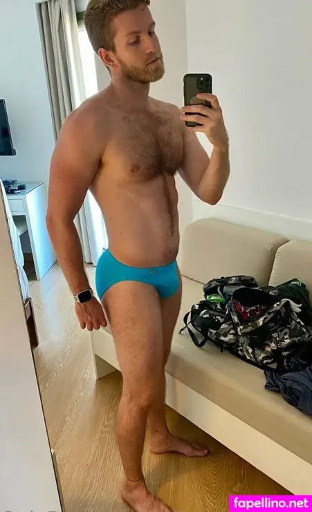 Italian Vikingfree OnlyFans Thumbnail #TEWzt1jetl