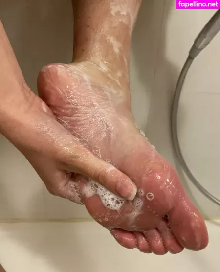 Italianfeetluv OnlyFans Thumbnail #IE6u9BHih8