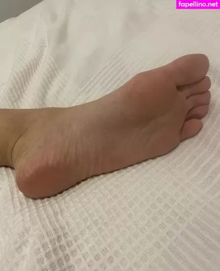 Italianfeetluv OnlyFans Thumbnail #Me0SfaZtnR
