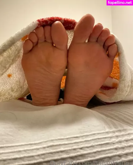 Italianfeetluv OnlyFans Thumbnail #gDKUALDCPM