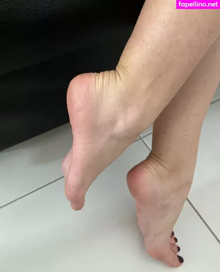 Italianfeetluv OnlyFans Thumbnail #tkRGFUWTDs