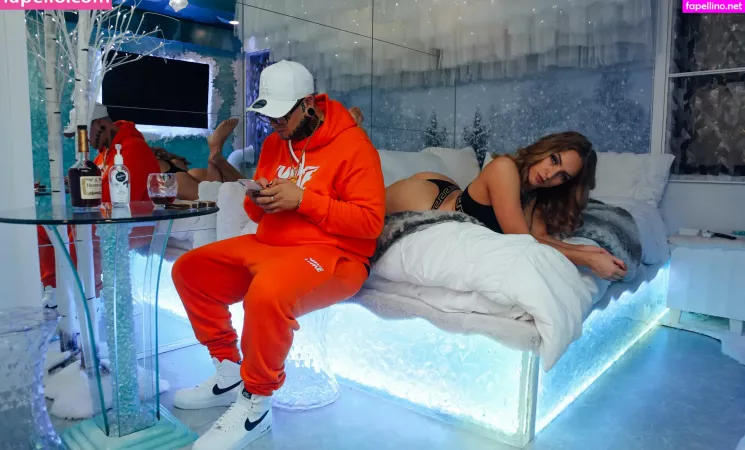 Its Avery Again OnlyFans Thumbnail #oUEbEkxjeL