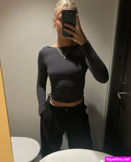 Its Emma 18 OnlyFans Thumbnail #5Zp9x7OqyU