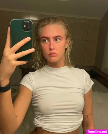 Its Emma 18 OnlyFans Thumbnail #gyHFZVWty4