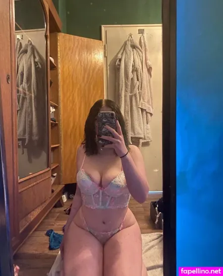 Its Just A Cigarette OnlyFans Thumbnail #qwJH4V47Pp