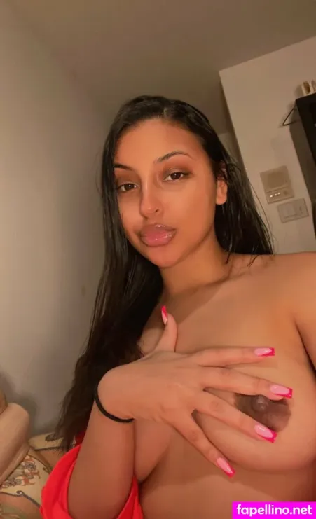 Its Queen 1 OnlyFans Thumbnail #39vgFvTdix