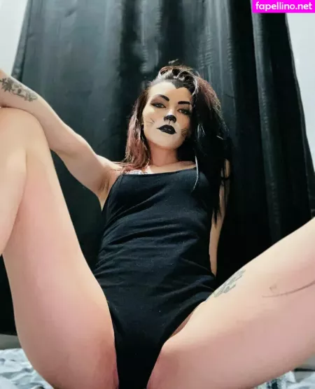Its Queen Reaper OnlyFans Thumbnail #n9MEr8qZk9