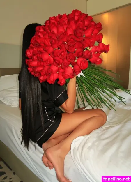 Its Queenkylie OnlyFans Thumbnail #MDowlGd5u6