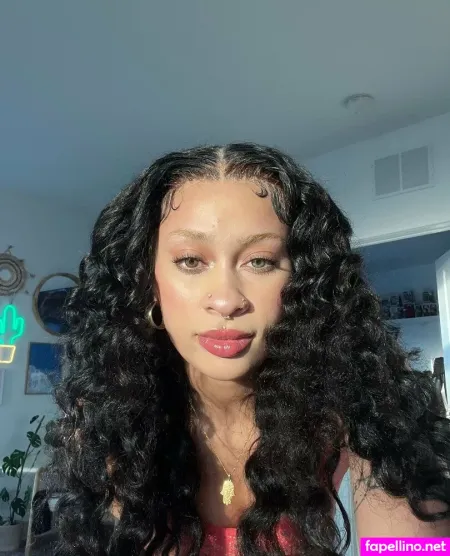 Its Tmariee OnlyFans Thumbnail #6EABC7mg4e