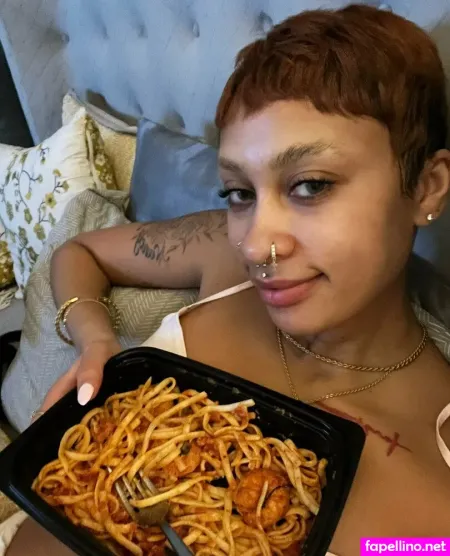 Its Tmariee OnlyFans Thumbnail #IksXAq7Vn1