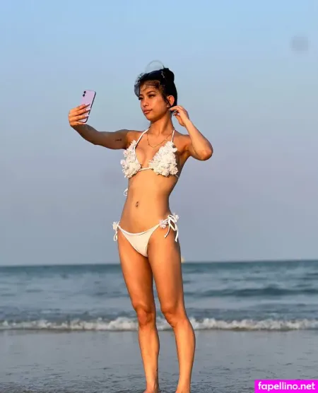 Its Vanessasize OnlyFans Thumbnail #RaAGquh3cd