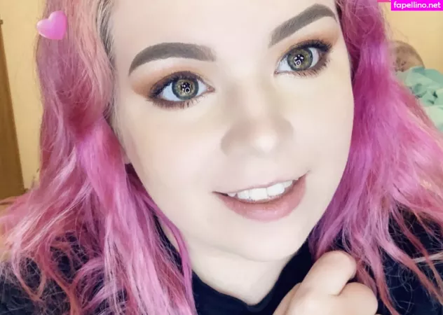 Itsahmia OnlyFans Thumbnail #caqAjeEJHz