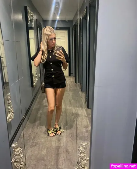 Itsbellasworld2 OnlyFans Thumbnail #4uVsX7mKR5