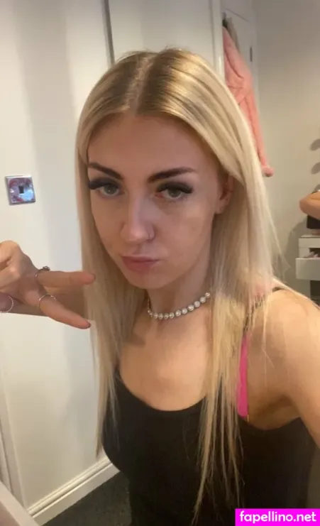 Itsbellasworld2 OnlyFans Thumbnail #SIEL7kZAlF