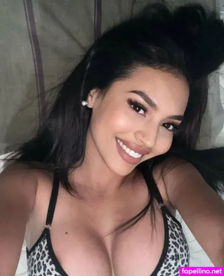 Itscatefiore OnlyFans Thumbnail #24j5WpILcv