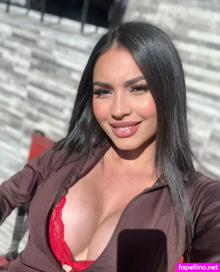 Itscatefiore OnlyFans Thumbnail #3qLC1rZEVd