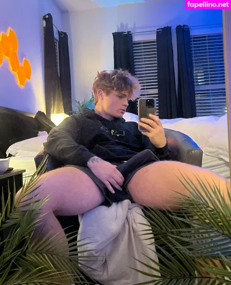 Itscodyandrew OnlyFans Thumbnail #85082C0Gny