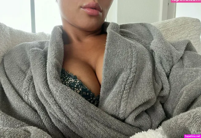 Itsdelia OnlyFans Thumbnail #rSMWkT3urS