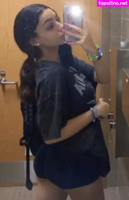 Itselessa OnlyFans Thumbnail #3H8tD2PzkO