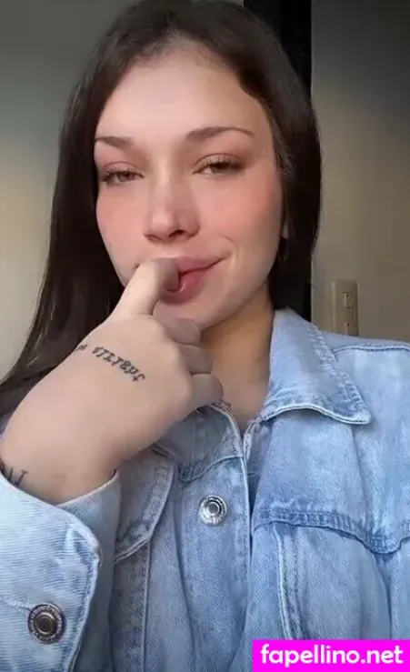 Itsemilyissweet OnlyFans Thumbnail #MuMt6BWMcx