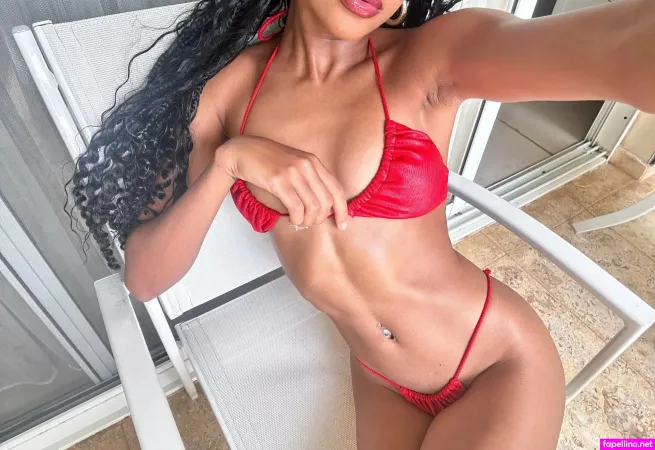 Itsgiafox OnlyFans Thumbnail #c2ez6dsi7d