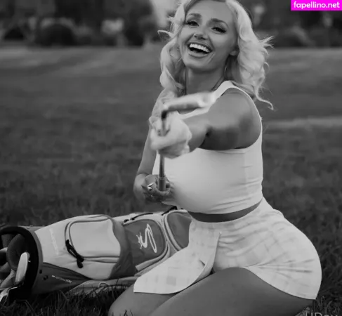 Itshollyday OnlyFans Thumbnail #bmCq8hkrC5