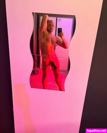 Itsjohnnycartelxxx OnlyFans Thumbnail #QFyUhfixMz