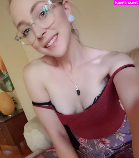 Itskatiebelle OnlyFans Thumbnail #5WUzYnuFDx