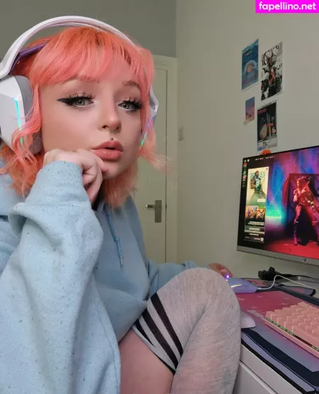 Itskhloelol OnlyFans Thumbnail #M5l0RMj3YI