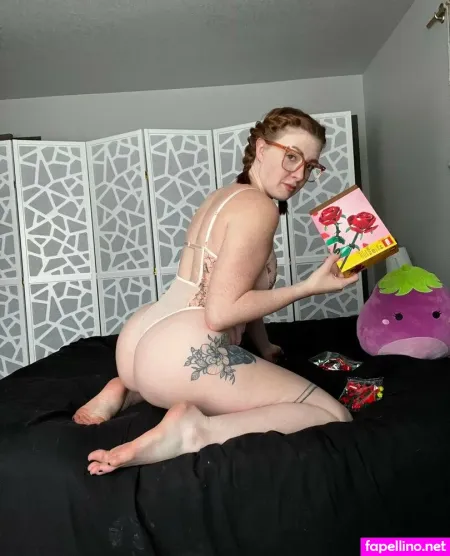 Itskinkerbell Free OnlyFans Thumbnail #iEY2pqy6vu