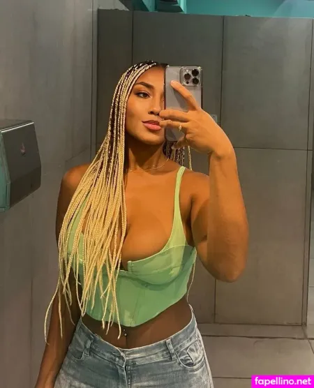 Itslailaxo OnlyFans Thumbnail #1a2I3hFMOM