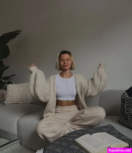 Itsleo Nieee OnlyFans Thumbnail #3fhxzr6KUI