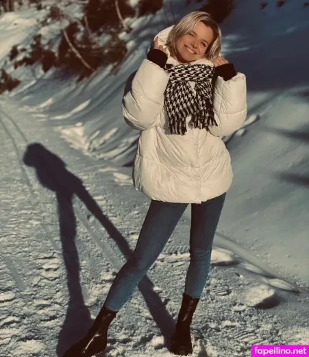 Itsleo Nieee OnlyFans Thumbnail #YZmNprrN3B