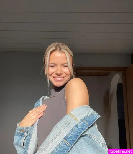 Itsleo Nieee OnlyFans Thumbnail #mNt2e1LfnF