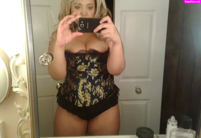 Itslivsavage OnlyFans Thumbnail #osZKYhmVLG