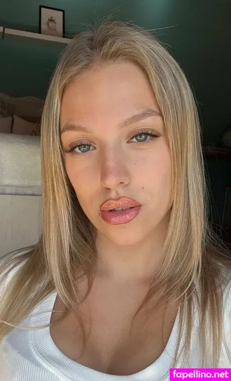 Itsloaneee OnlyFans Thumbnail #7qD1e7pEBR