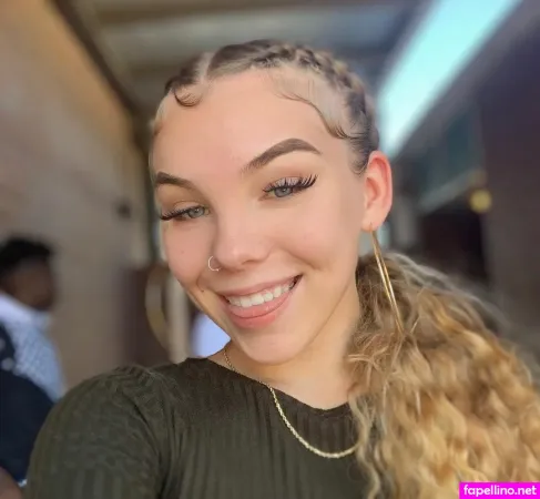 Itslovelyava OnlyFans Thumbnail #HqpZtCi6hH