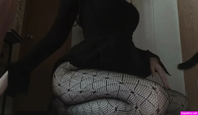 Itsmalic3 OnlyFans Thumbnail #iF2HKOCLee