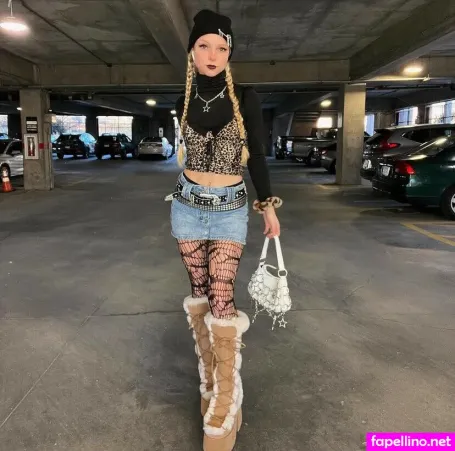 Itsmaryesposito OnlyFans Thumbnail #zKwLCNVf4L