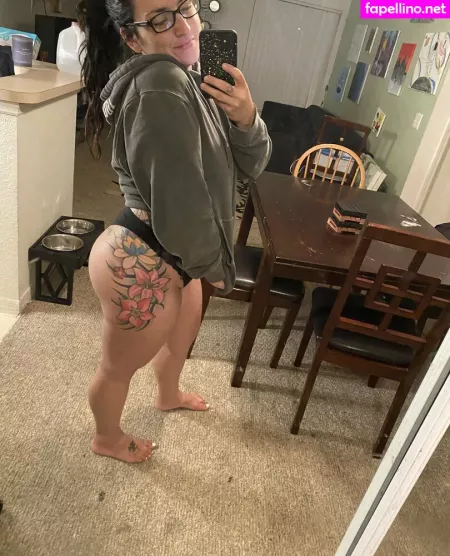 Itsmellybaybee OnlyFans Thumbnail #jKwV1B9RsS