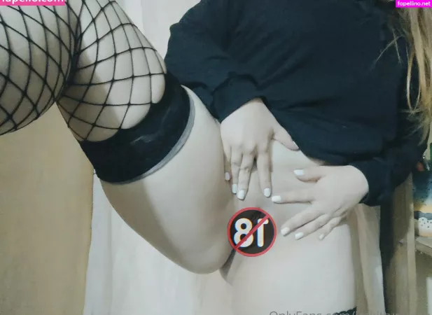 Itsmeskylark OnlyFans Thumbnail #5AVTAypjbt