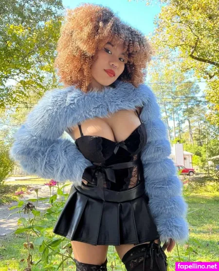 Itsmiavine OnlyFans Thumbnail #ioa4CusrT5