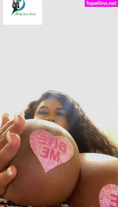 Itsnayhoee1 OnlyFans Thumbnail #DLpdbow8kU