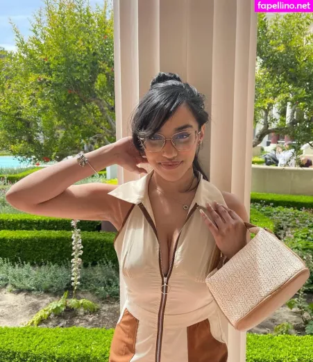 Itsqueennovaa OnlyFans Thumbnail #HXN7NpireU