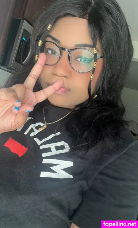 Itsriaparker OnlyFans Thumbnail #xjatZ4ZAdP