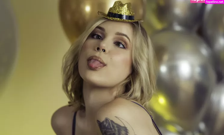 Itsrosemoon OnlyFans Thumbnail #7EWQE3MOVO